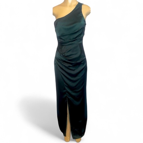 Lulus Dresses & Skirts - Lulus Emerald Green One-Shoulder Satin Formal Maxi Dress  Small NWT